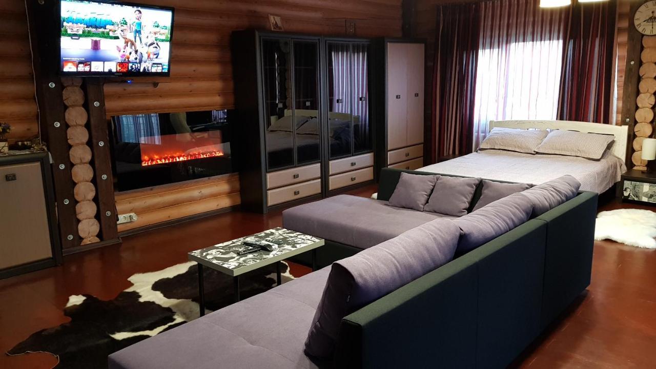 Luxury Villa With Pool And Sauna Chernivtsi Exterior foto