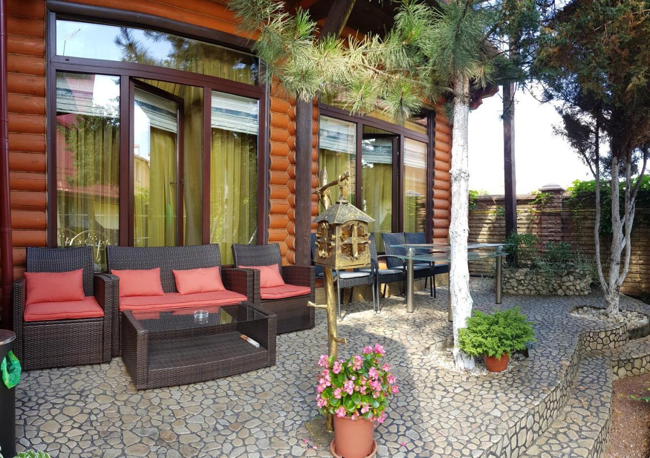 Luxury Villa With Pool And Sauna Chernivtsi Exterior foto