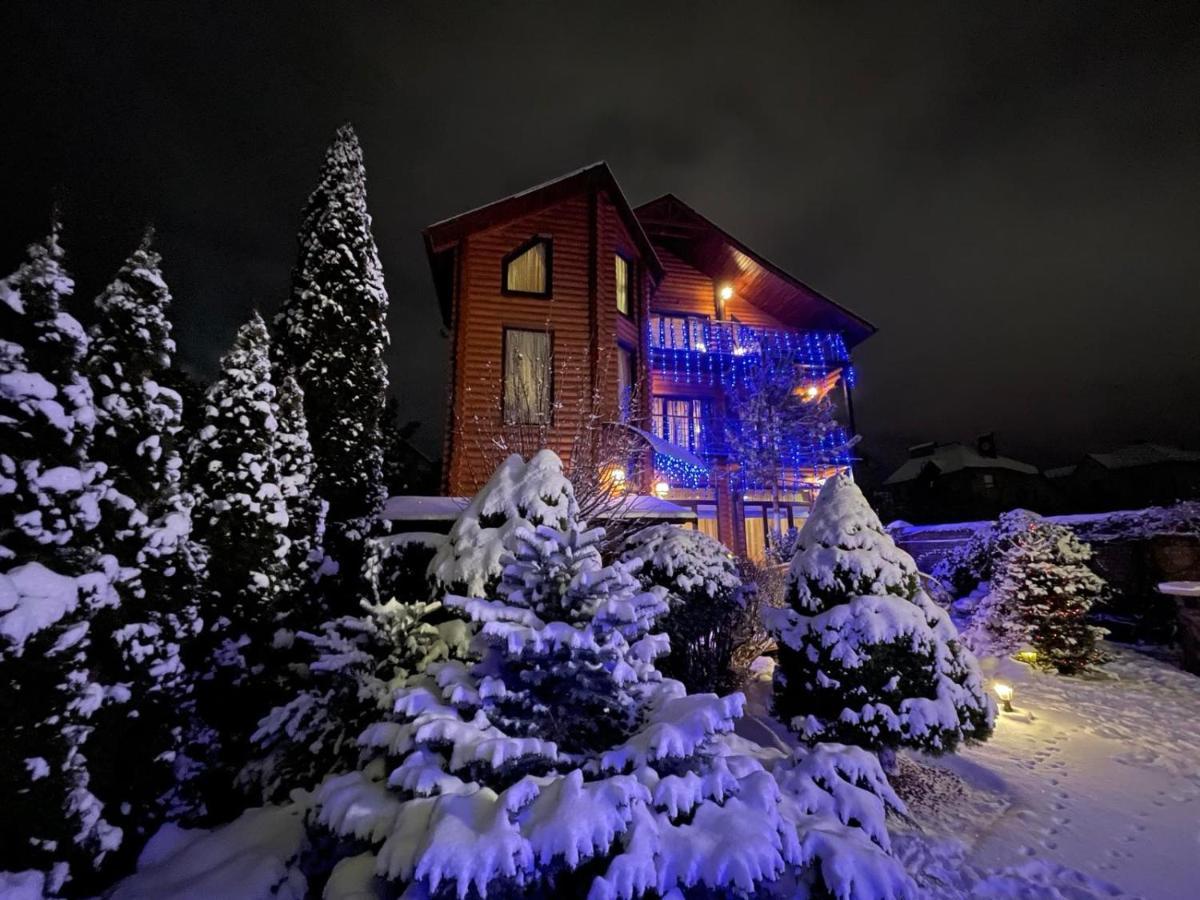 Luxury Villa With Pool And Sauna Chernivtsi Exterior foto